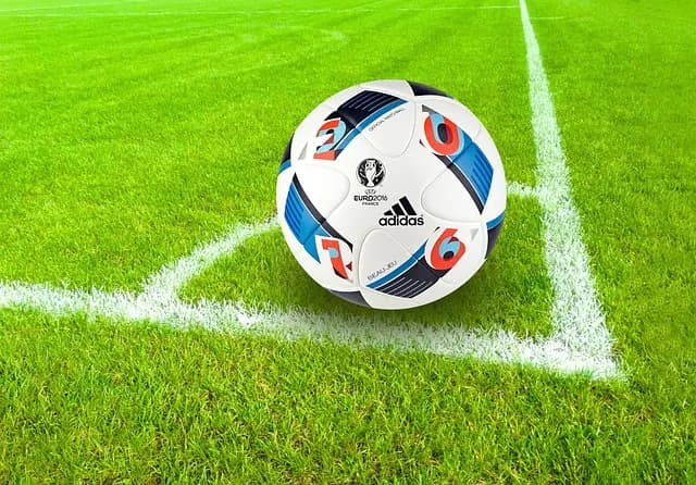 Essential Strategies for Following Football News Now