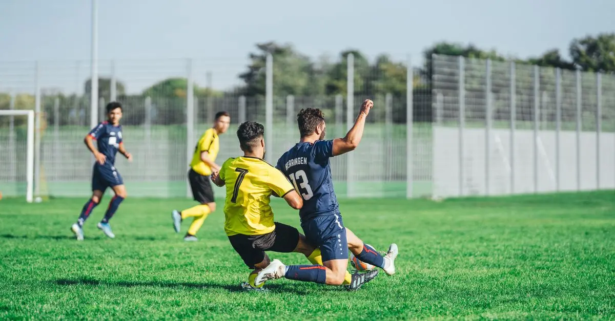 How to Play Football: Basic Rules Explained