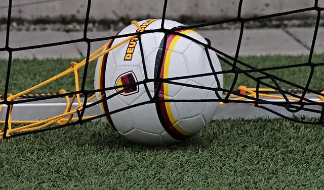 Top 10 Memorable Moments in World Cup History
