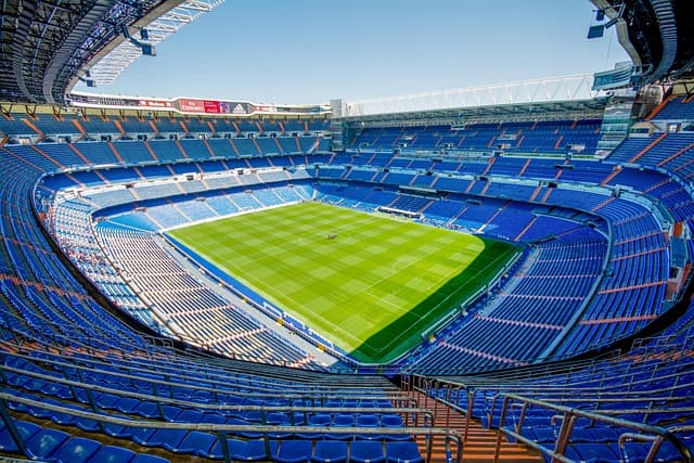 Understanding Current Football Transfer Trends: What to Watch